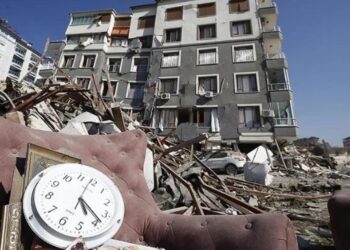 DEPREMİN 3. YILDÖNÜMÜNDE ACI HİÇ KÜLLENMEDİ