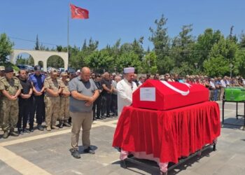 JANDARMA UZMAN TOPALOĞLU EBEDİYETE UĞURLANDI