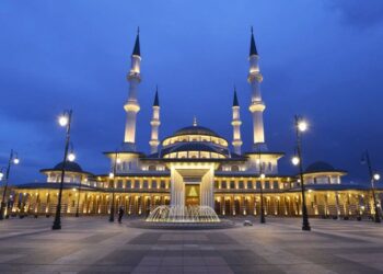 BEŞTEPE MİLLET CAMİSİ’NDE MEVLİD-İ NEBİ GECESİ ÖZEL PROĞRAMI